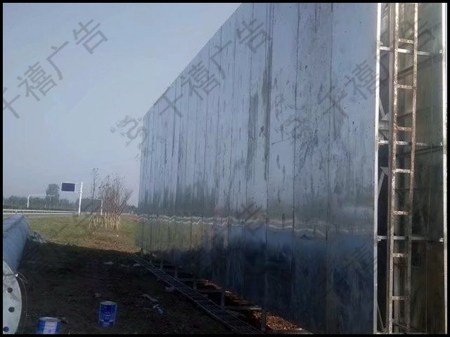 扬州单立柱广告塔现场照片 2