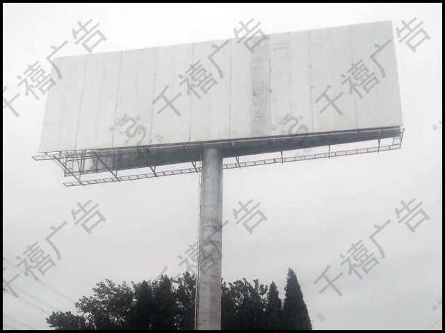 扬州单立柱广告塔现场照片 8